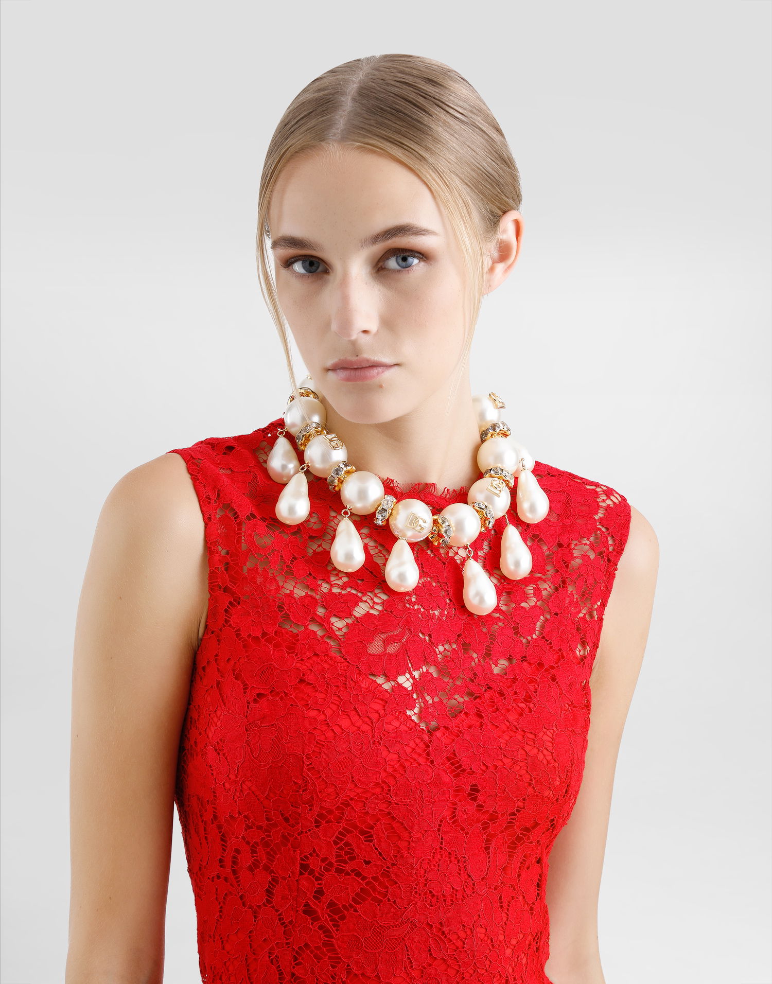 Колие Dolce & Gabbana Maxi-necklace With Spheres, Teardrop Accents And Dg Logo Многоцветен | WNR2E3W1111W0111, 1