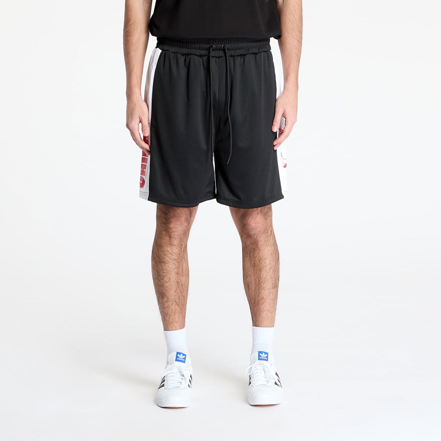 Къси панталони New Era New Era Chicago Bulls NBA Graphic Mesh Shorts Черно | 60596422, 0