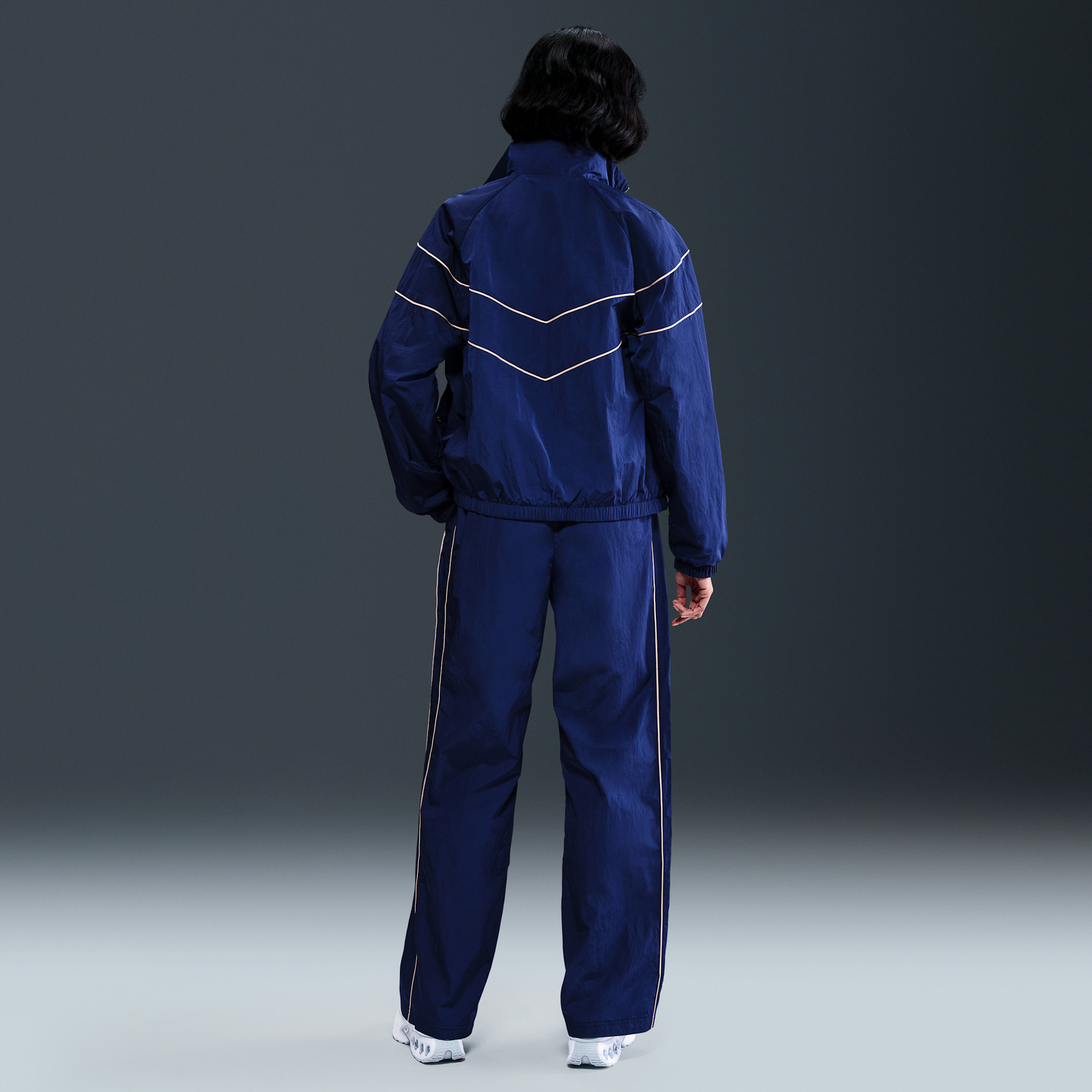 Спортни панталони Nike Nike Football FFF Windrunner High-Waisted Woven Pants Тъмно синьо | HJ4097-492, 1
