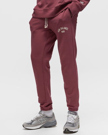 Спортни панталони New Balance Essentials Varsity Fleece Pant Червено | MP33551-WAD, 1
