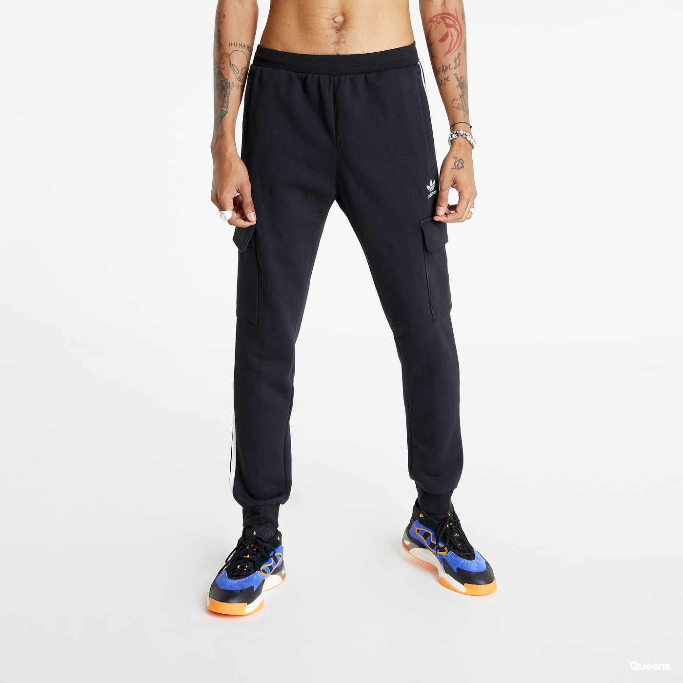 Спортни панталони adidas Performance Adicolor 3-Stripes Cargo Slim Joggers Черно | HK9689, 0