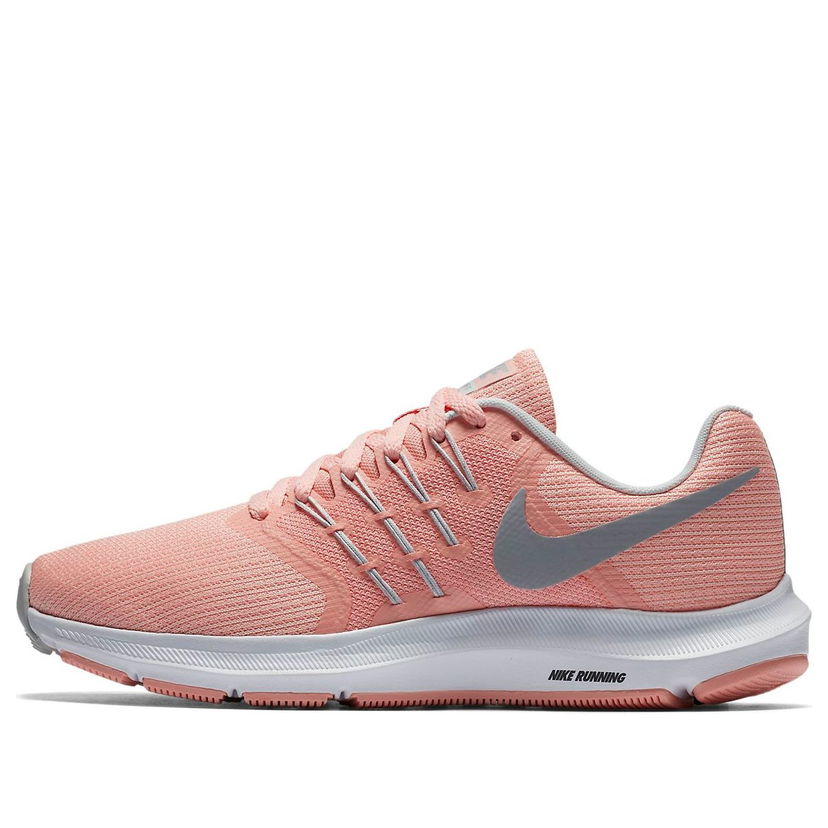 Кецове и обувки Nike Run Swift Розово | 909006-601
