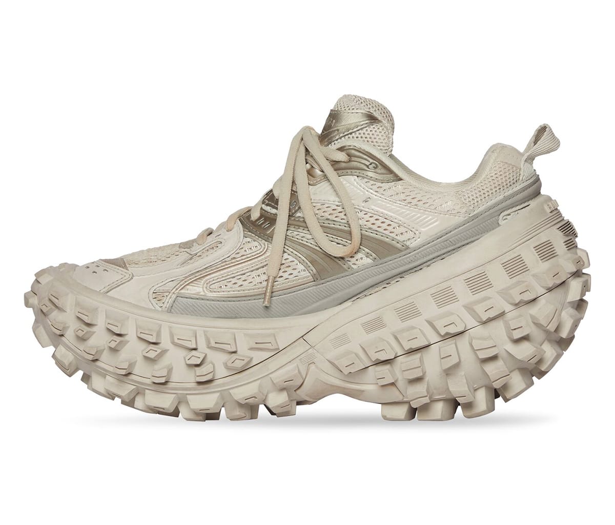Кецове и обувки Balenciaga Defender Бежово | 685613W2RA69700, 0