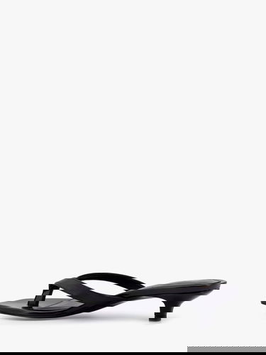 Кецове и обувки TOTEME Women's Leather Thong Sandals Черно | 205906819200, 2