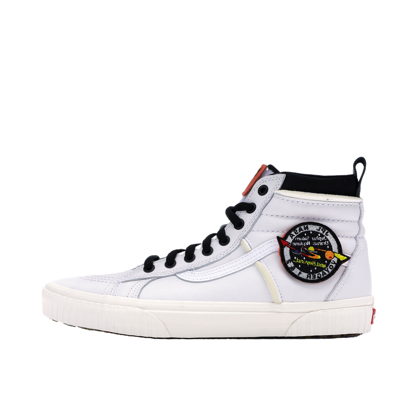 Кецове и обувки Vans Sk8-Hi MTE NASA Space Voyager True White Бяло | VN0A3DQ5UQ4