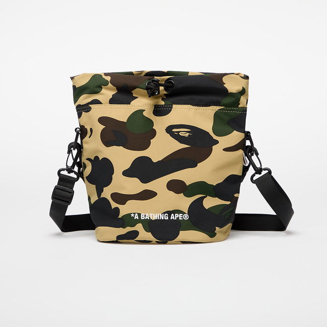 A BATHING APE 1St Camo Drawstring Bag