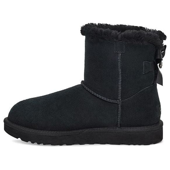 Кецове и обувки UGG Mini Bailey Brooch Fleece Lined Boots Черно | 1119512-BLK