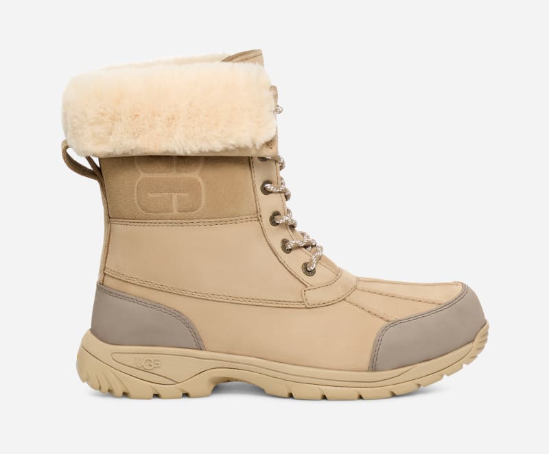 Облекло UGG ® Butte Logo Boot in Brown, Бежово | 1150010-MDSD