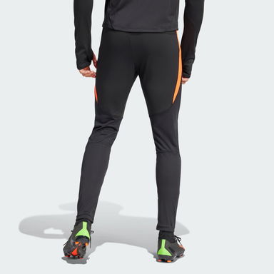 Tiro 24 Pro Training, 1