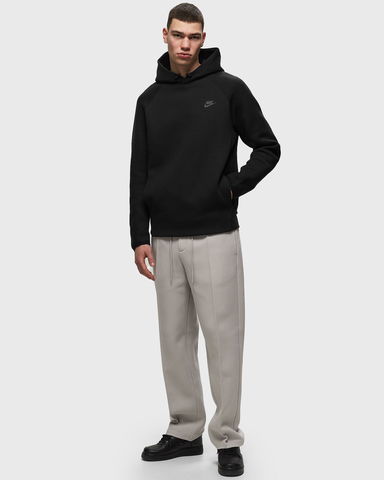Tech Fleece, 4