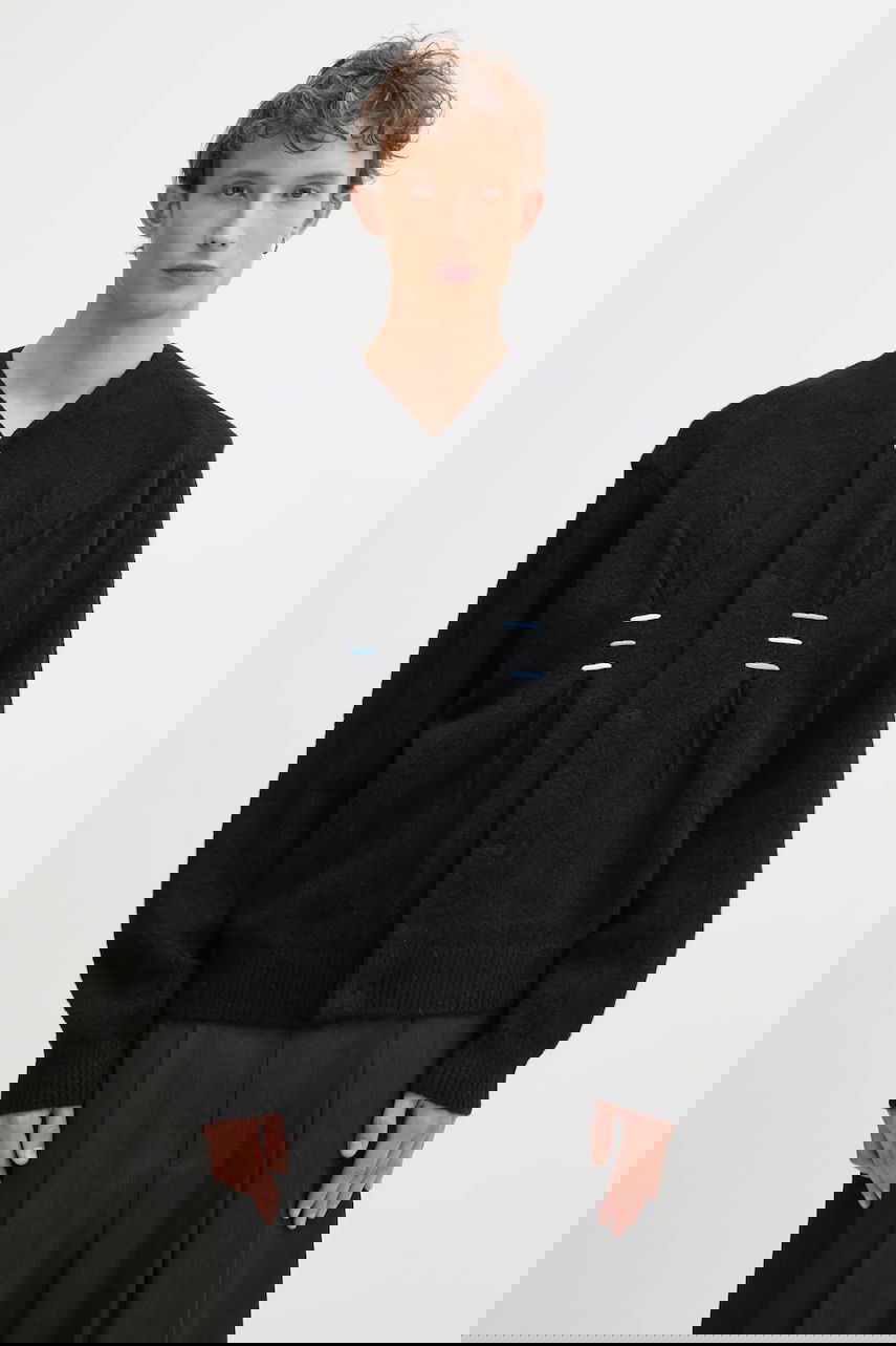 Пуловер ADER ERROR KNIT Wool Blend Cardigan with Front Pleats and Bar Details Черно | BO01FWKT0703BK, 0