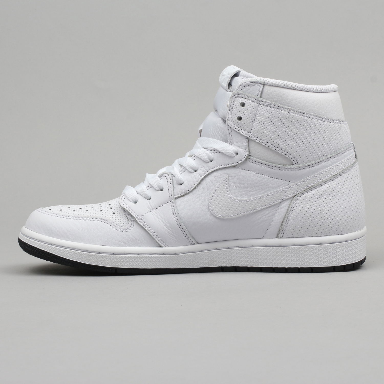 Кецове и обувки Jordan Air Jordan 1 Retro High OG "White Perforated" Бяло | 555088-100, 0
