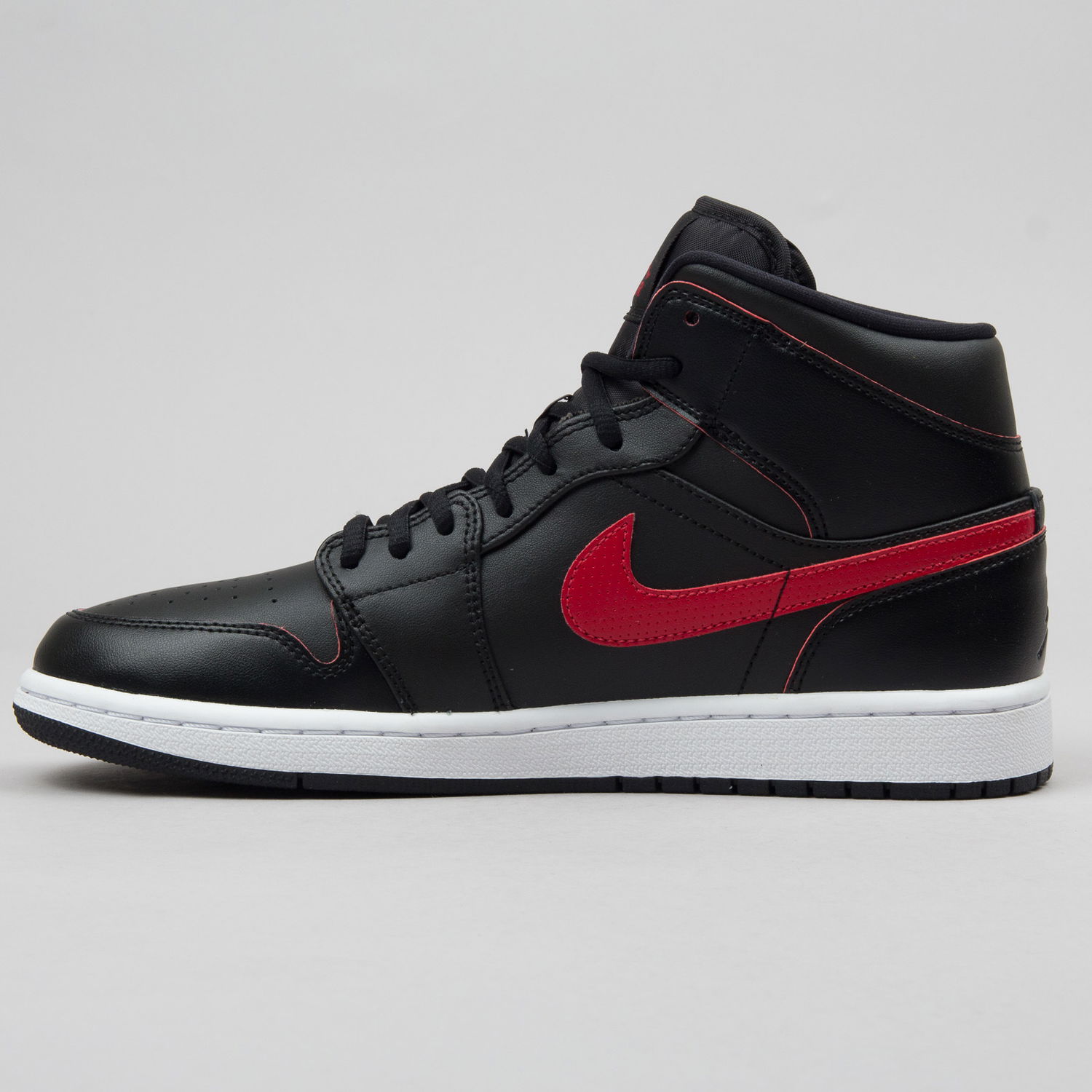 Кецове и обувки Jordan Air Jordan 1 Retro Mid "Black Team Red" Черно | 554724-009, 0