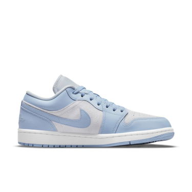 Кецове и обувки Jordan Air Jordan 1 Low "University Blue" W Синьо | DC0774-050, 2