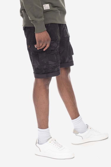 Къси панталони Alpha Industries Crew Short Camo Shorts Черно | 196201.125, 0