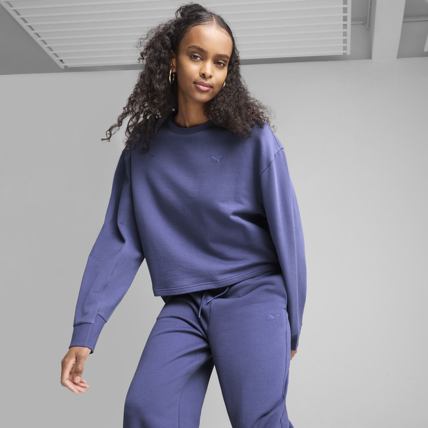 Суитчър Puma HER Women's Relaxed Fit Crewneck Sweatshirt Лилаво | 685058_46, 0