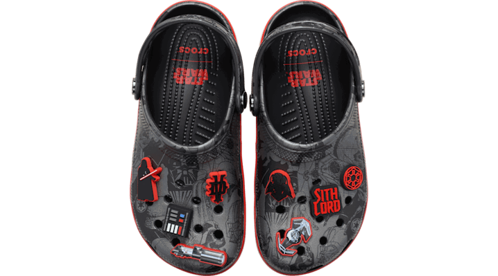 Кецове и обувки Crocs STAR WARS™ Dark Side Classic Clogs Многоцветен | 211508-90H