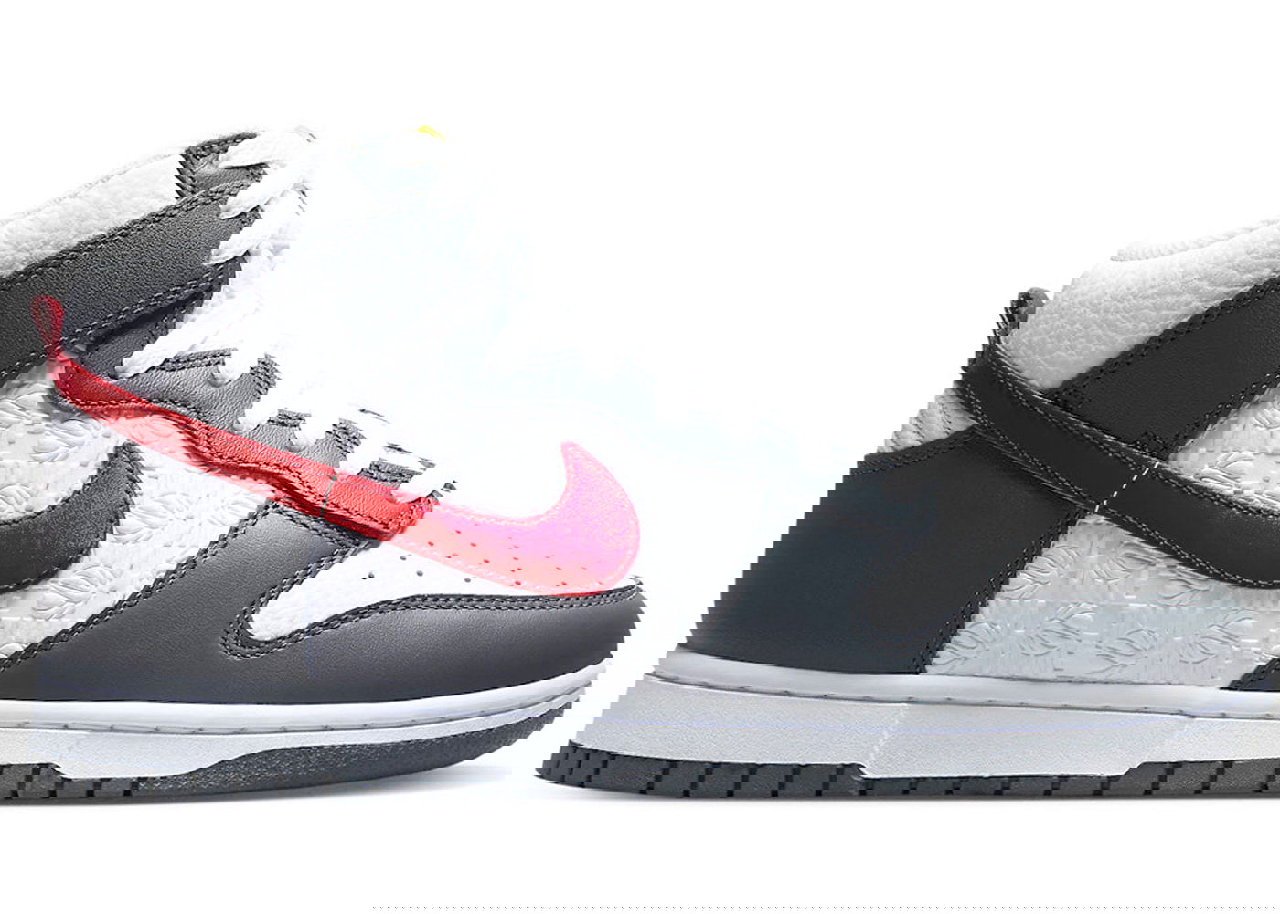 Кецове и обувки Nike Dunk High "Embossed Basketball Grey Red" Сиво | FD0668-001, 0