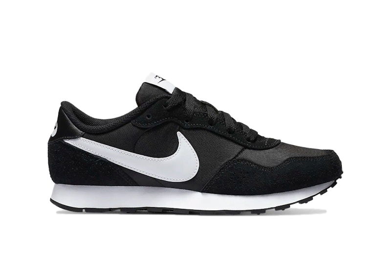 Кецове и обувки Nike MD Valiant Черно | CN8558-002
