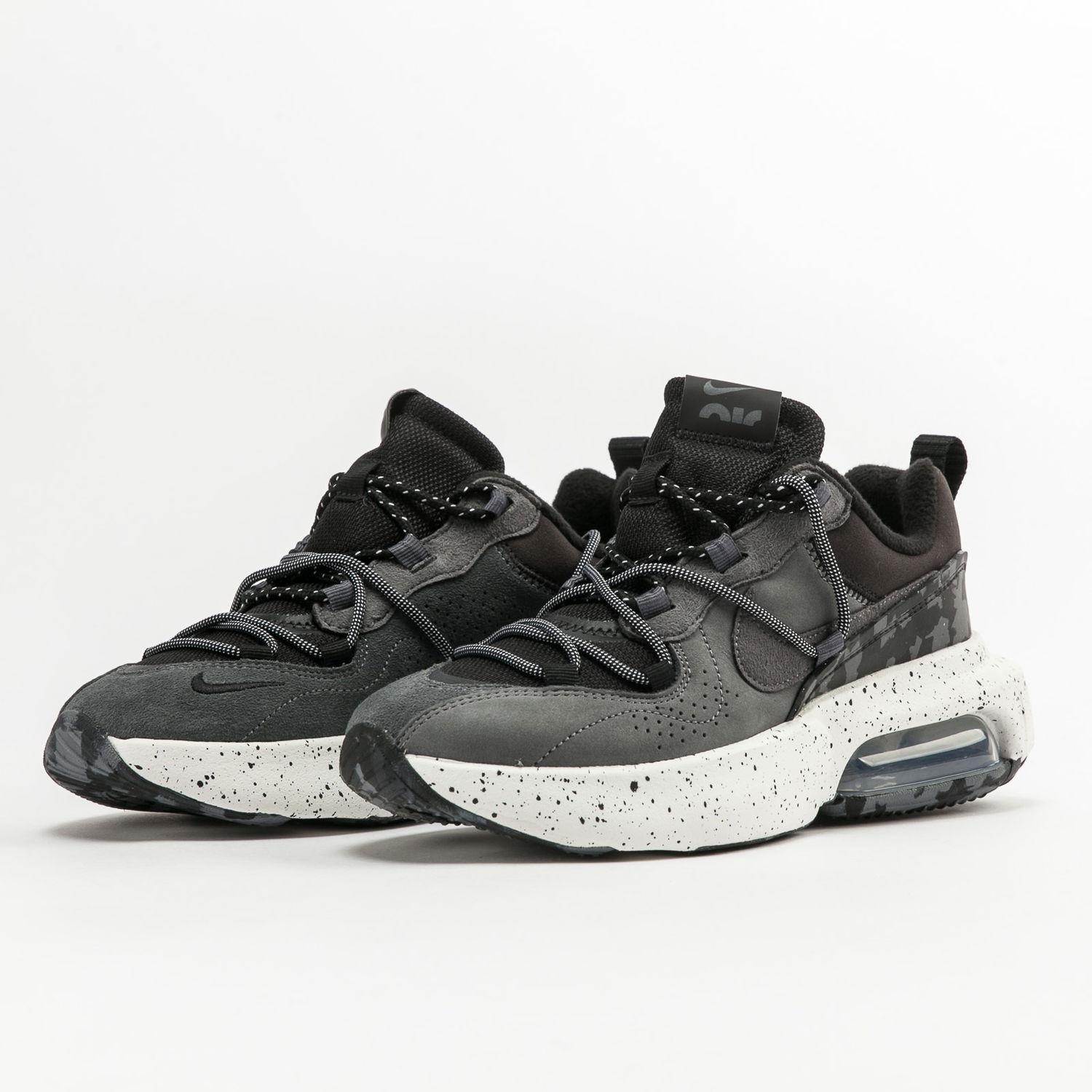 Кецове и обувки Nike W Air Max Viva Сиво | DB5268-002, 1