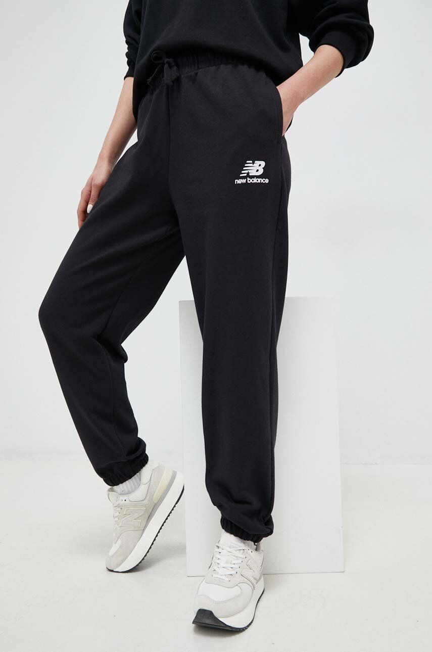 Спортни панталони New Balance Sweatpants Черно | WP31530BK, 0