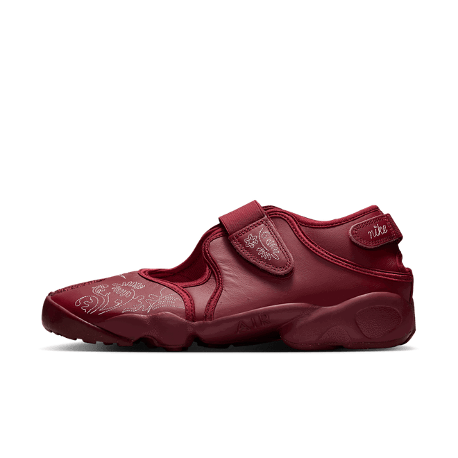 Кецове и обувки Nike Air Rift "Team Red" W Червено | IH7318-677