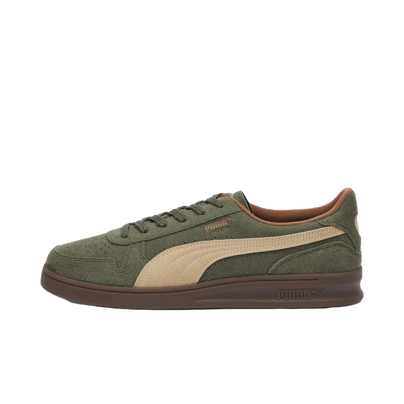 Кецове и обувки Puma Men's Indoor R-Suede in Dark Olive/Prairie Tan, Size UK 10 | END. Clothing Черно | 398531-01