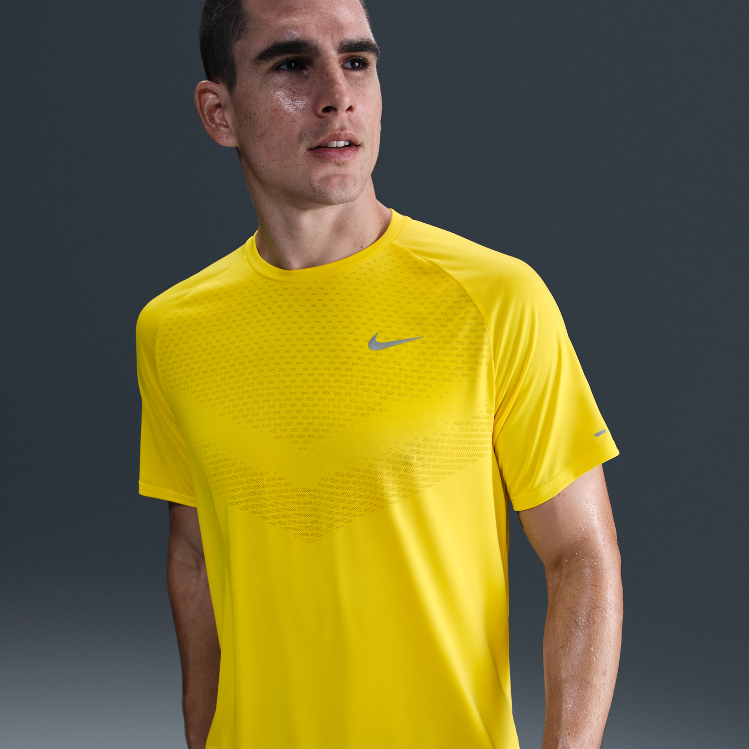 Тениска Nike Nike Stride Dri-FIT ADV Short Sleeve Running T-Shirt Жълто | HV5203-718, 0