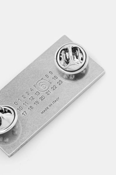 Значка Maison Margiela Numbers Logo Red Enamel Pin Червено | SM7VK0021.P7070, 1