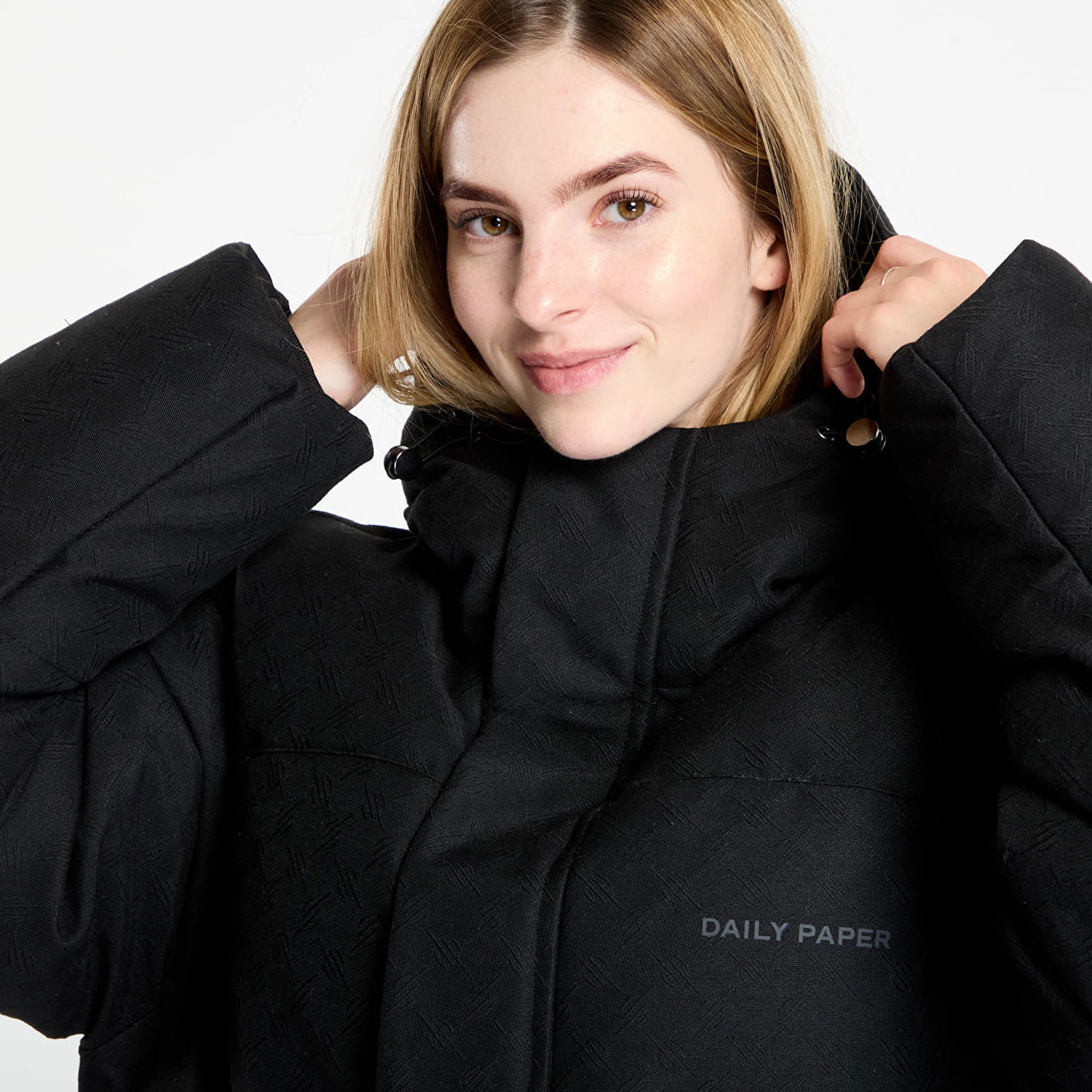 Пухо яке DAILY PAPER Daily Paper Oba Monogram Puffer Jacket Черно | 2521155, 1