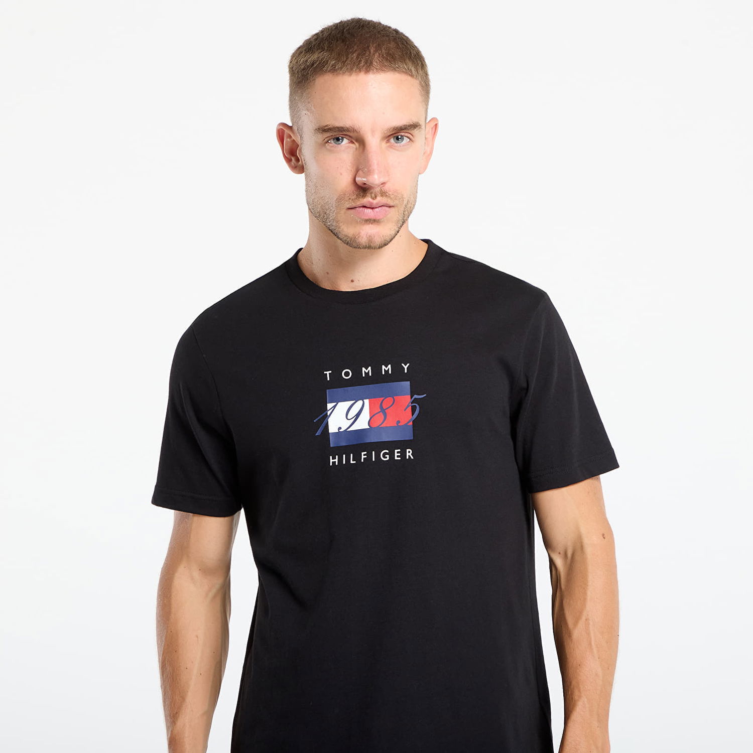 Тениска Tommy Hilfiger Tommy Hilfiger Linear Flag Graphic Tee Черно | MW0MW41338 BDS, 1