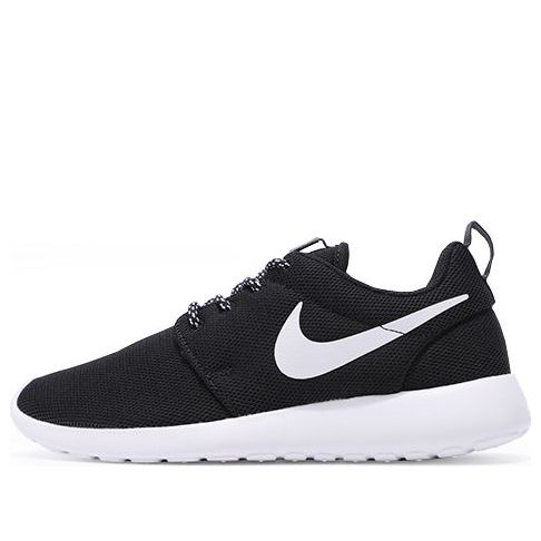 Кецове и обувки Nike Nike Roshe One Черно | 844994-002