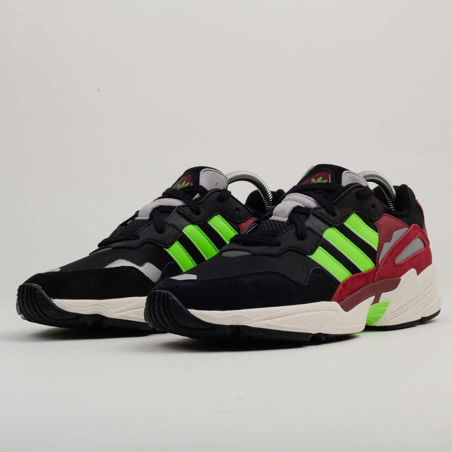 Кецове и обувки adidas Originals Yung-96 Черно | EE7247, 0