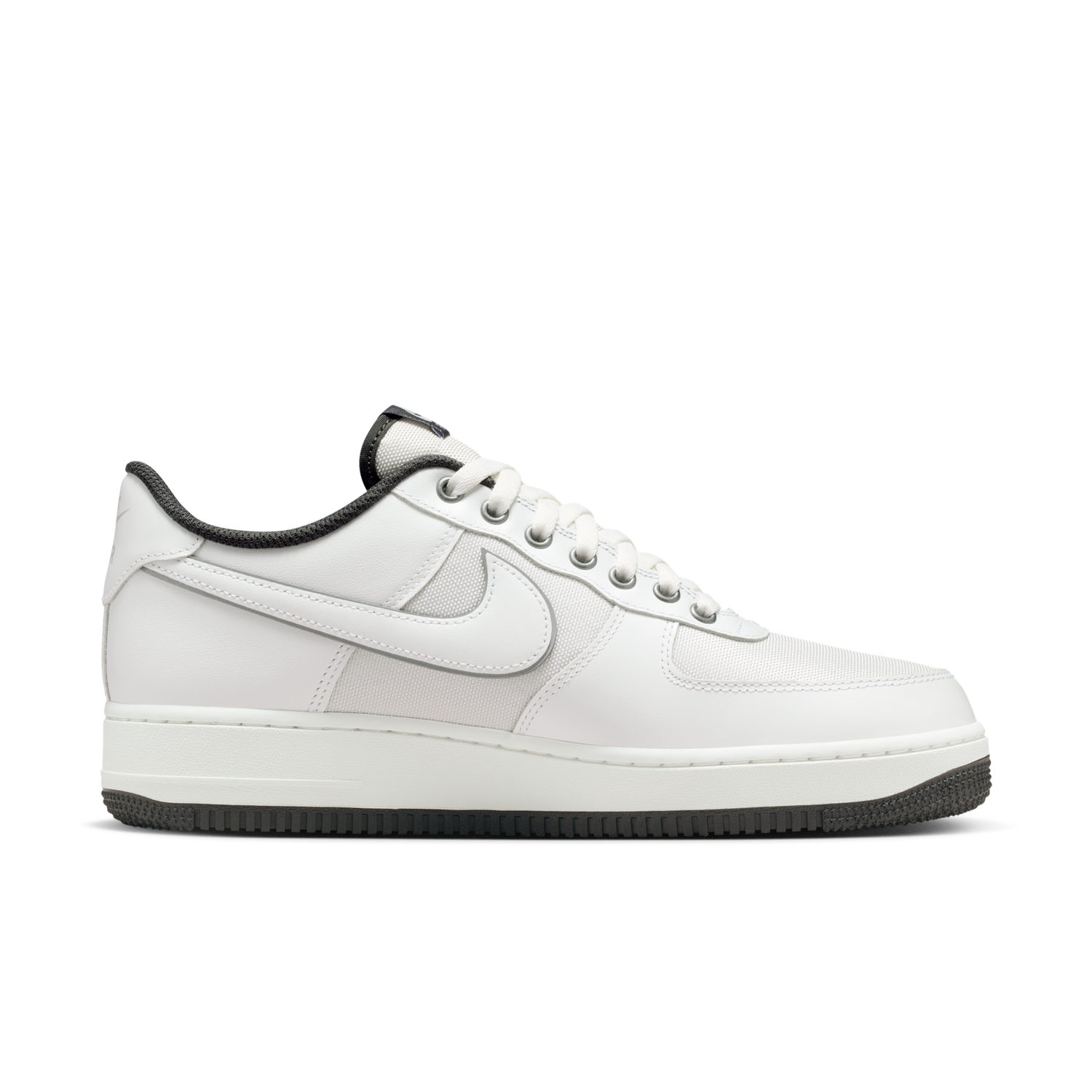Кецове и обувки Nike Air Force 1 '07 LV8 Бяло | IM6001-121, 1