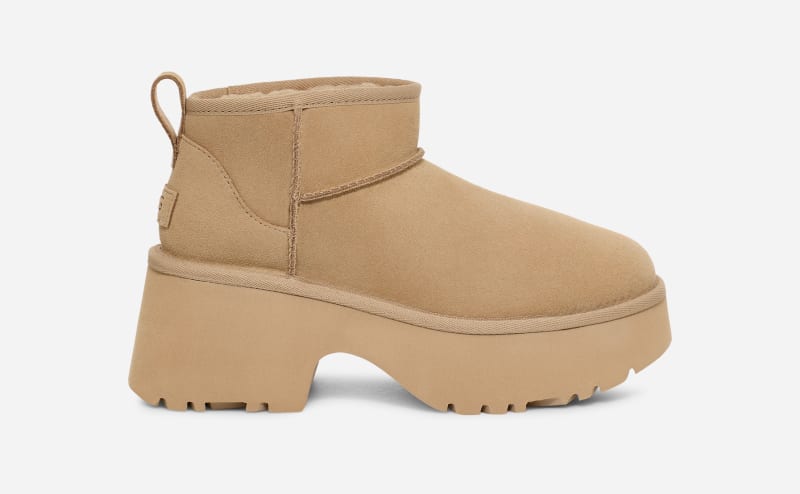 Кецове и обувки UGG Classic Ultra Mini New Heights Booos Бежово | 1158311-MDSD