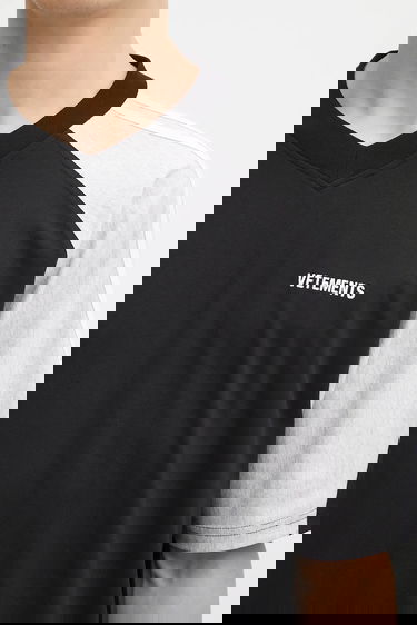 Тениска VETEMENTS VETEMENTS Cut-Up V-Neck T-Shirt Черно | UH76TR265BG, 3