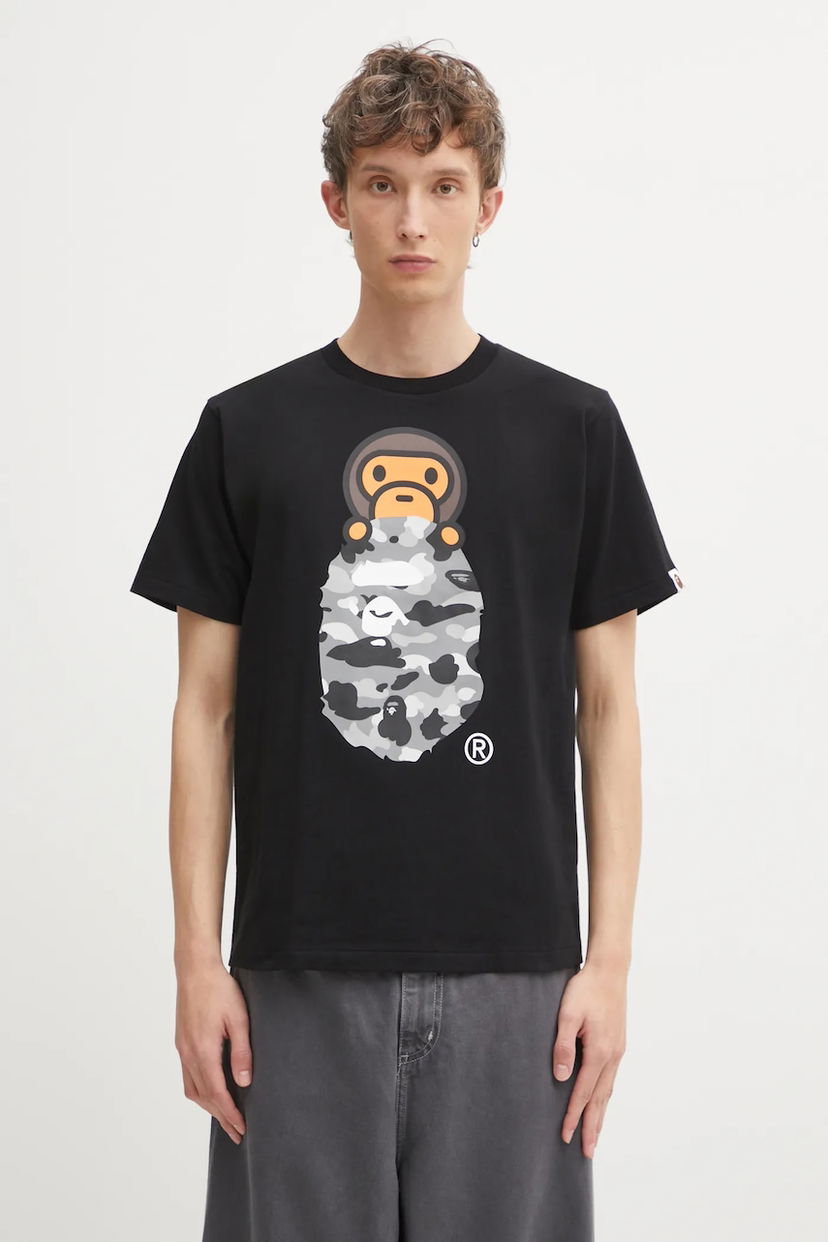 Тениска BAPE Cotton T-shirt with 1st Camo Milo On APE print Черно | 2L30110005