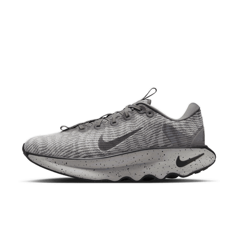 Кецове и обувки Nike Motiva Сиво | DV1237-002