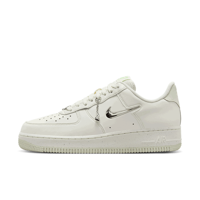 Кецове и обувки Nike Air Force 1 '07 Next Nature "Molten Metal & Sail" W Бяло | FN8540-100