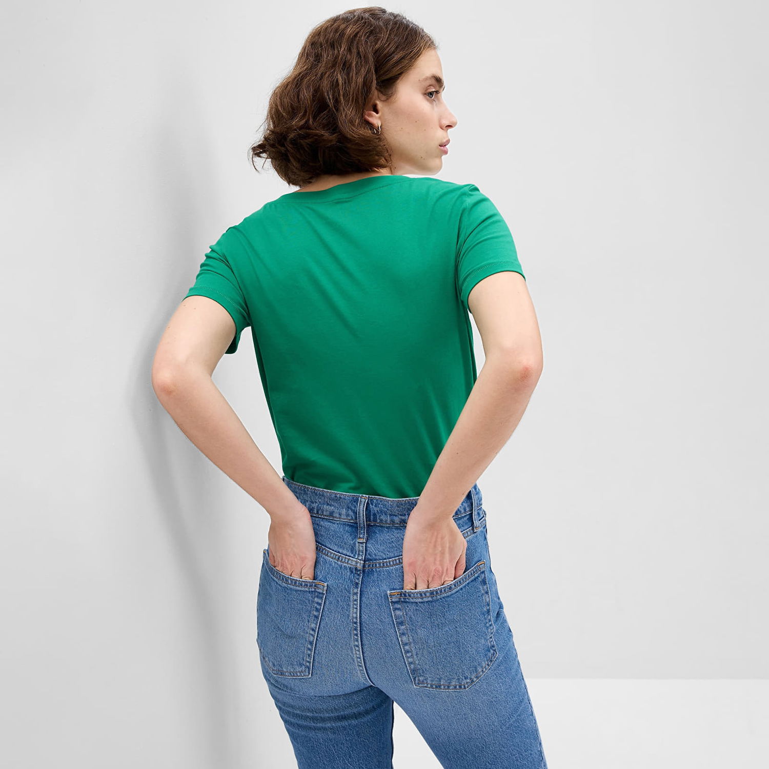 Тениска GAP T-Shirt Basic V-Neck Tee Lovely Emerald Зелено | 740140-50, 1