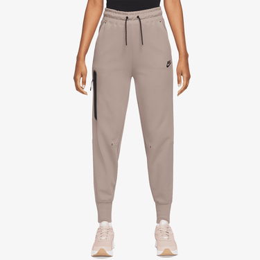 Спортни панталони Nike Sportswear Tech Fleece Pants Розово | cw4292-272, 4