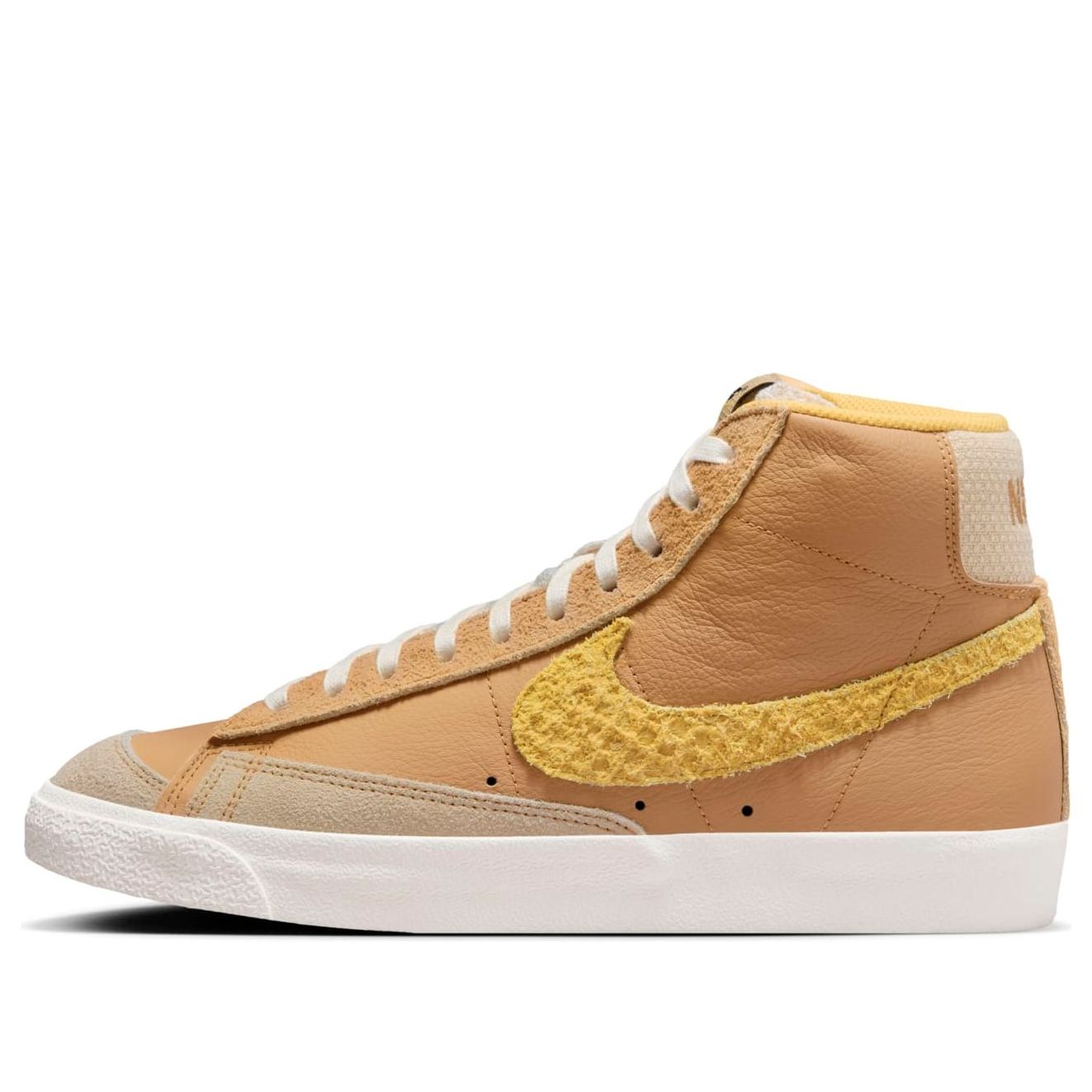 Кецове и обувки Nike Blazer Mid 77 Vintage 'Waffle 2.0' Бежово | HJ9098-790, 0