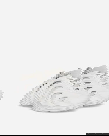 Кецове и обувки adidas Originals adiFOM Q Бяло | IE7447, 2