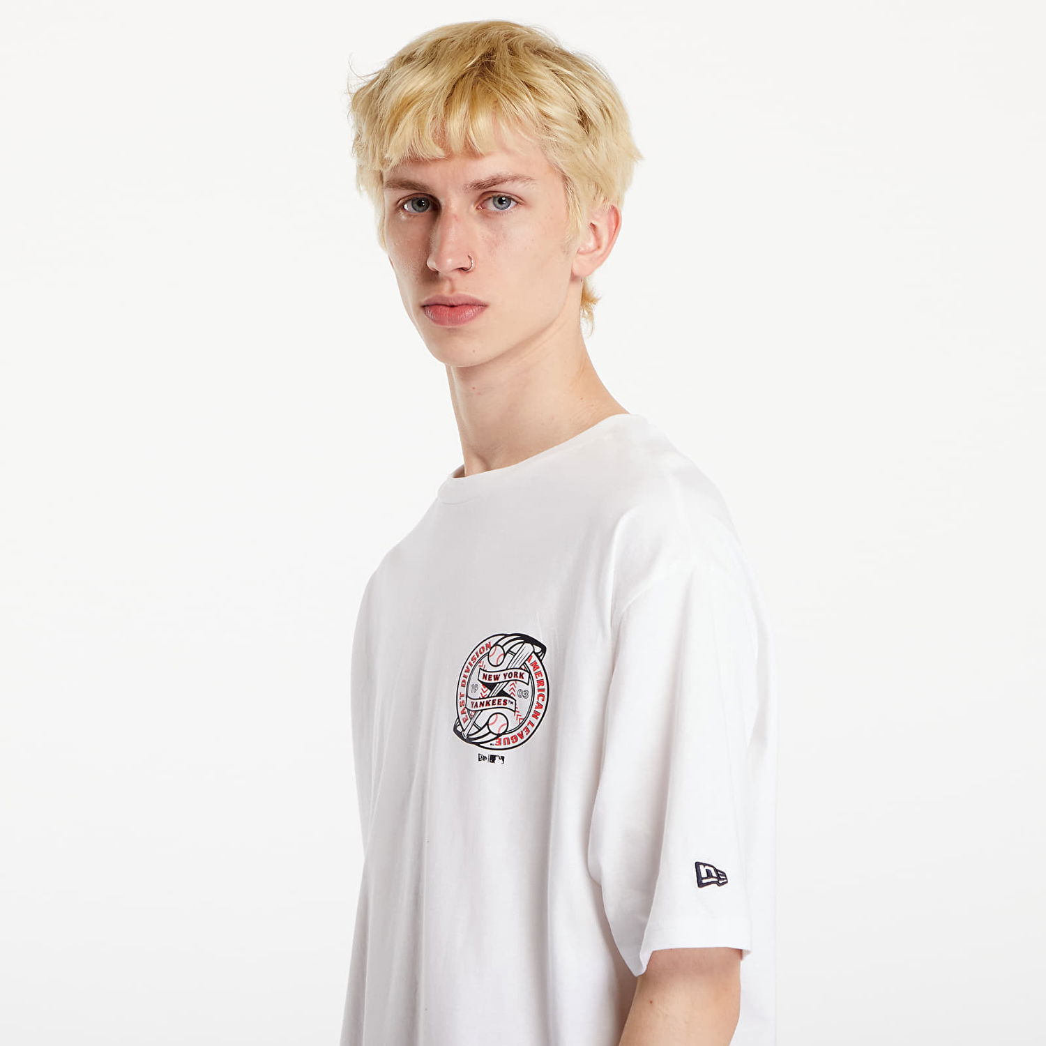 Тениска New Era MLB Graphic OS Tee New York Yankees White/ Navy Бяло | 60502555, 1