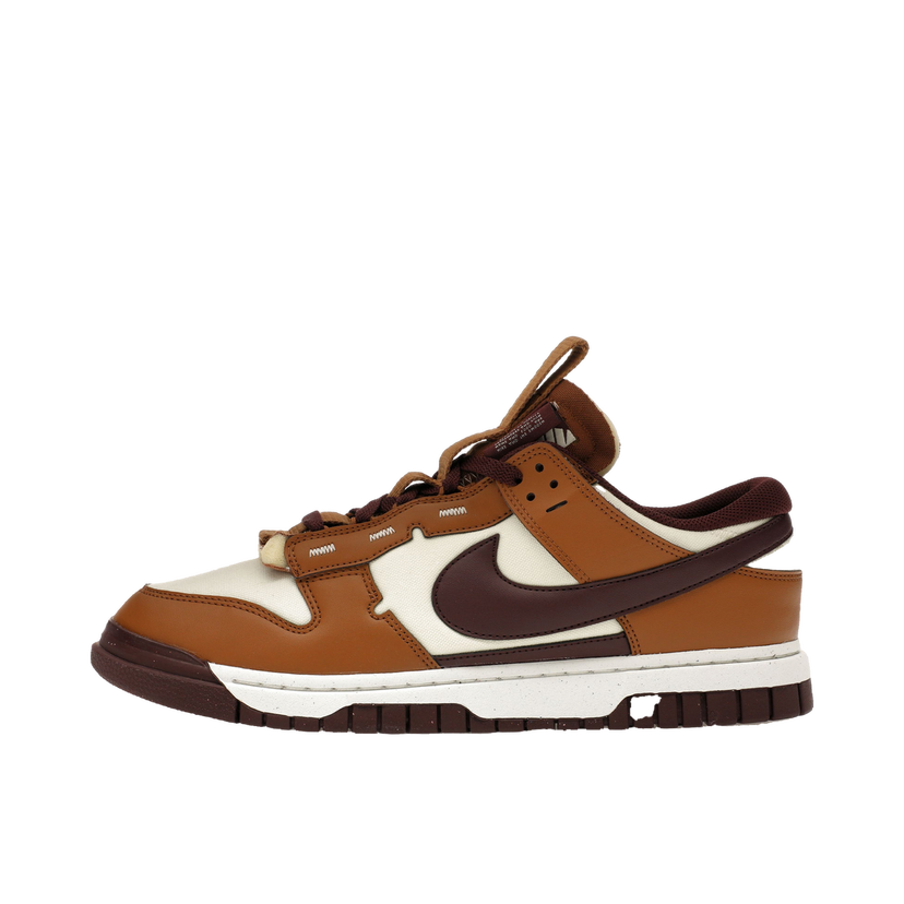 Кецове и обувки Nike Dunk Low Jumbo Light British Tan Кафяво | FQ8248-200