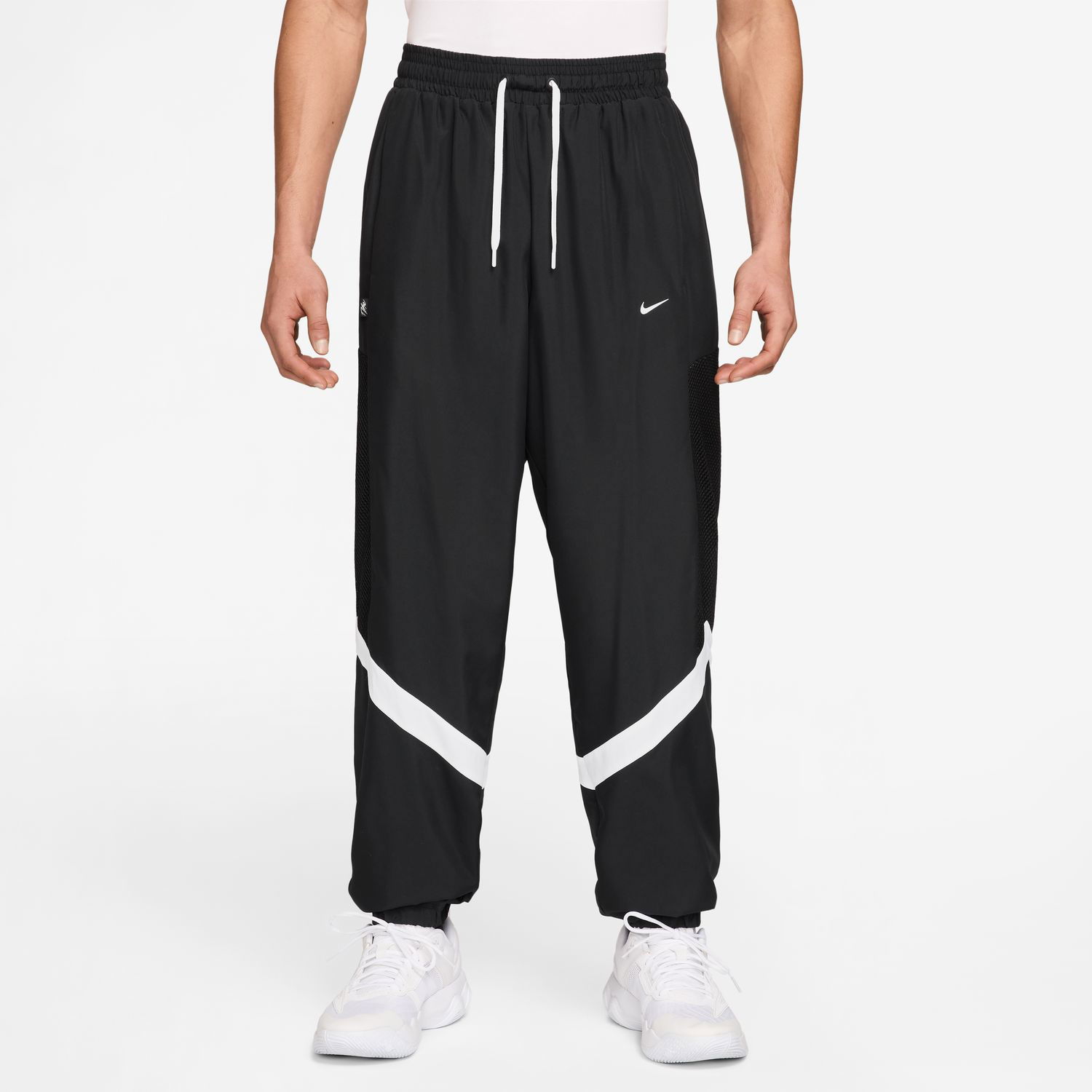 Панталони Nike Woven Basketball Pants with Mesh Side Panels and Diagonal Stripes Черно | HV3365-010, 1