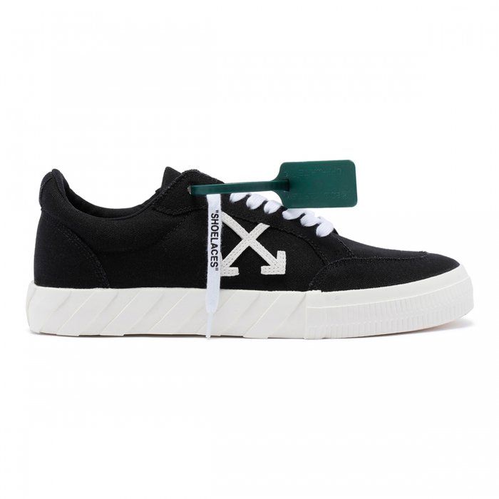 Кецове и обувки Off-White Low Vulcanized Черно | OMIA085C99FAB002 1001, 0