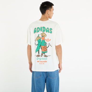 CHILLI PT. 2 Graphic Tee, 2