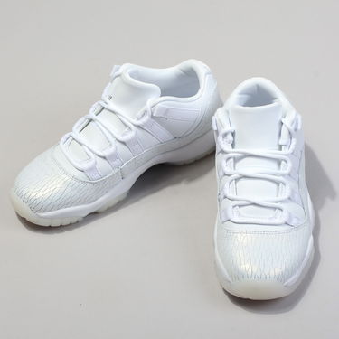 Кецове и обувки Jordan Air Jordan 11 Retro Low Premium "Frost White" GS Бяло | 897331-100, 2