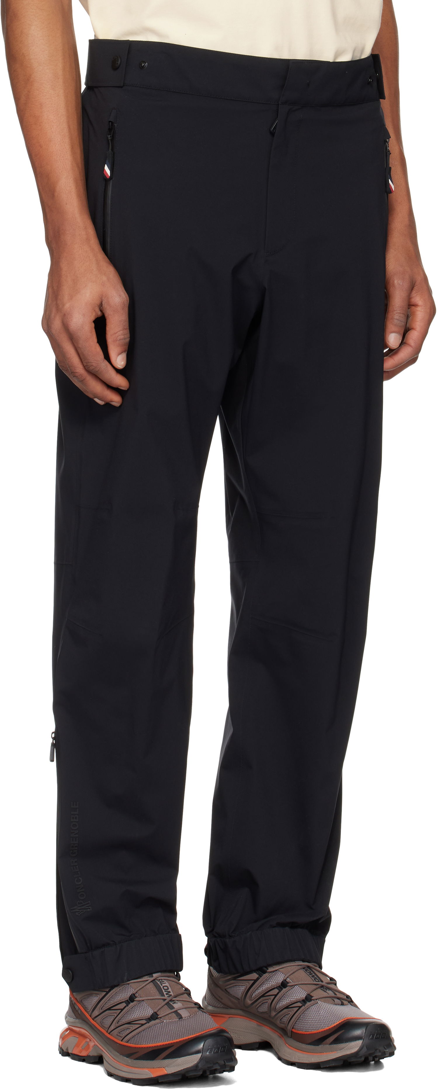 Панталони Moncler Grenoble GORE-TEX Jogging Pants Черно | K10972A000045987M, 1